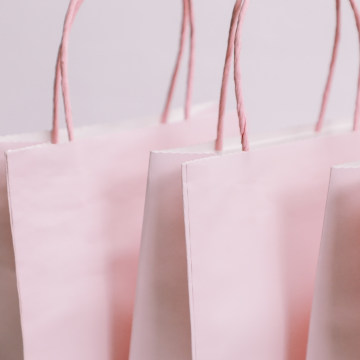 Papírové tašky pro e-shopy- jaký rozměr vybrat podle velikosti balíčku