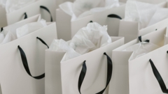 Jak navrhnout tašku, která vypadá dobře i na fotce od zákazníka